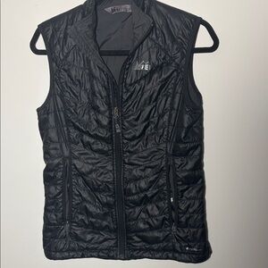 REI Women's Sleek Black Puffer Vest Pertex Quantum Eco Primaloft
